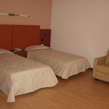 Hotel Mareschi Palace Novare Extérieur photo