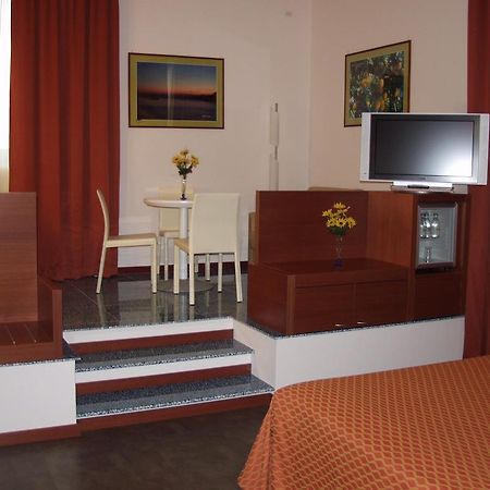 Hotel Mareschi Palace Novare Extérieur photo