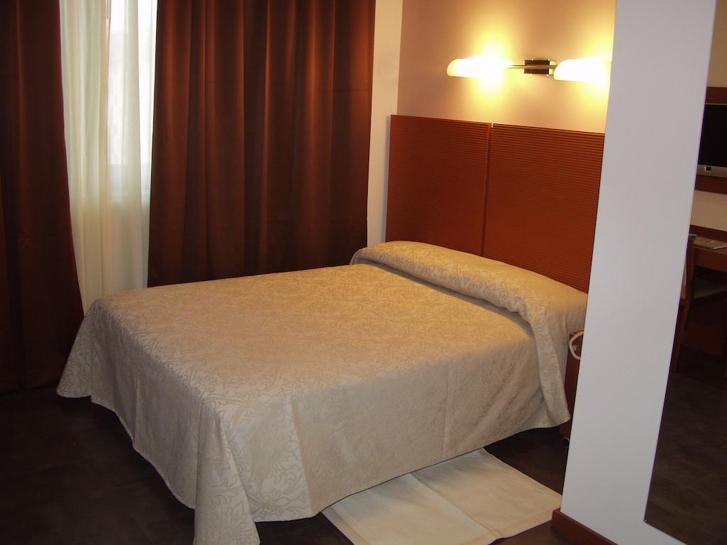 Hotel Mareschi Palace Novare Extérieur photo