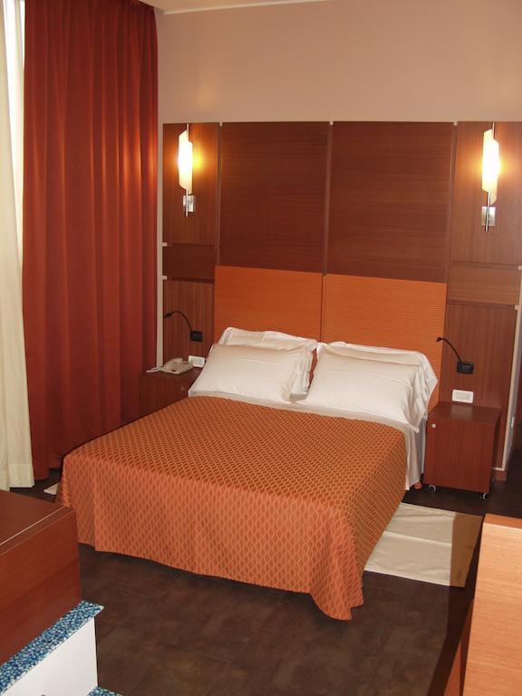 Hotel Mareschi Palace Novare Extérieur photo
