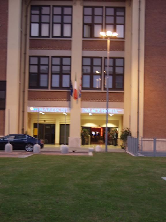 Hotel Mareschi Palace Novare Extérieur photo